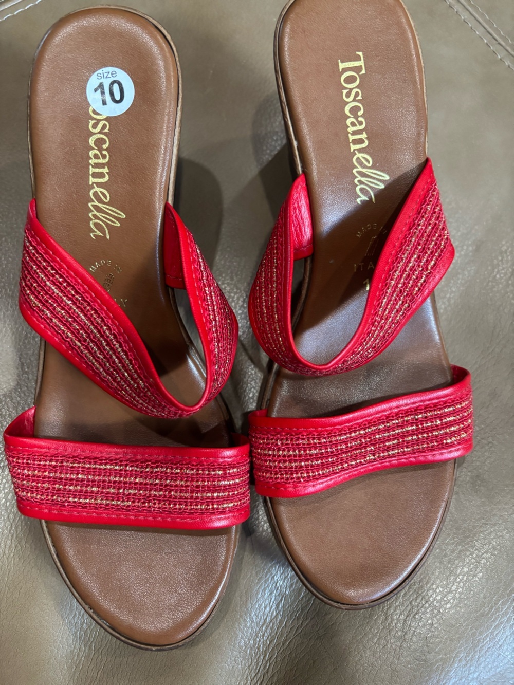 Toscanella Women's Red bold 3 inch wedges